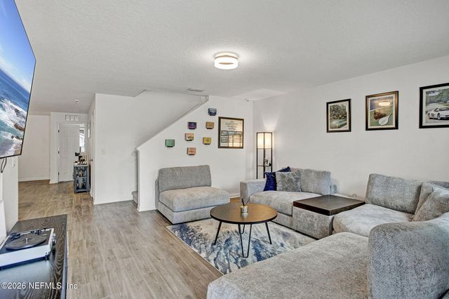 7802 COCOA Avenue, Jacksonville, FL 32211