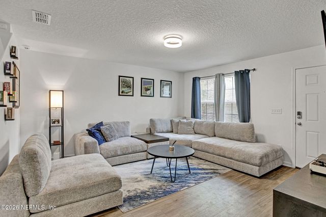 7802 COCOA Avenue, Jacksonville, FL 32211