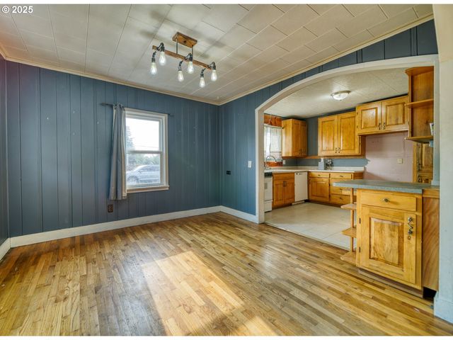 2535 Gable Rd, St Helens, OR 97051