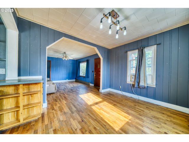 2535 Gable Rd, St Helens, OR 97051