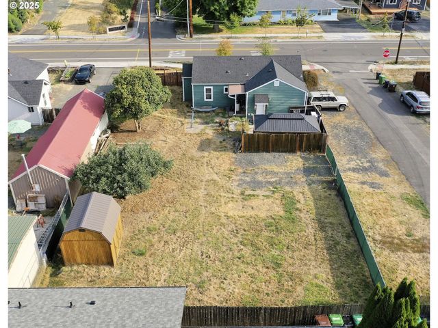 2535 Gable Rd, St Helens, OR 97051