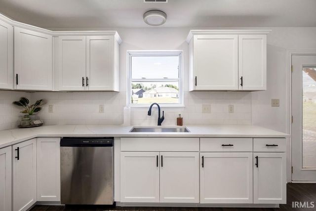 3015 CROOKED STICK Drive, Kokomo, IN 46902