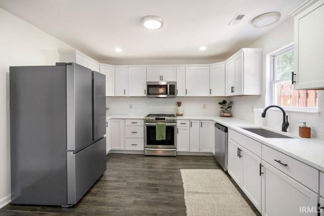 3015 CROOKED STICK Drive, Kokomo, IN 46902