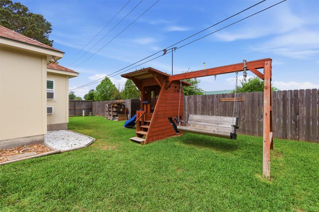 18811 Polo Meadow Drive, Humble, TX 77346