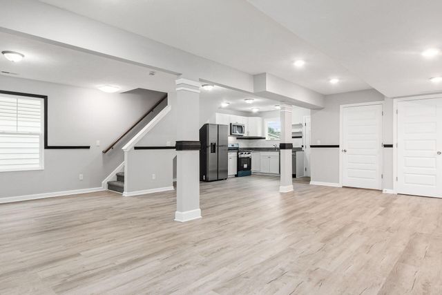 2814 E 9th Avenue, Columbus, OH 43219
