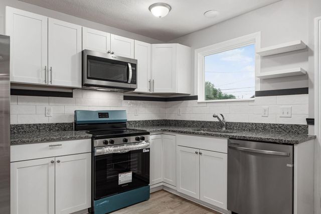 2814 E 9th Avenue, Columbus, OH 43219