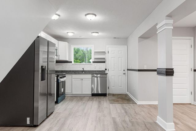 2814 E 9th Avenue, Columbus, OH 43219