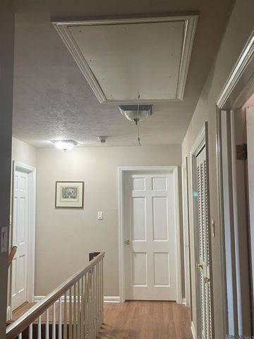 4924 Sanford St, Metairie, LA 70006