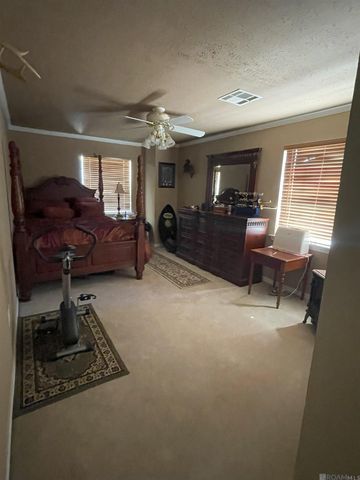 4924 Sanford St, Metairie, LA 70006