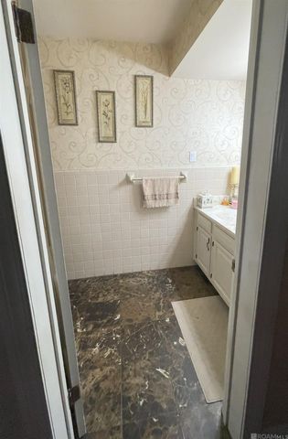 4924 Sanford St, Metairie, LA 70006