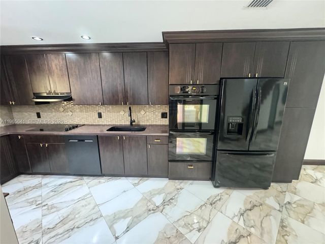 3994 Estepona Ave 4-D-7, Doral, FL 33178