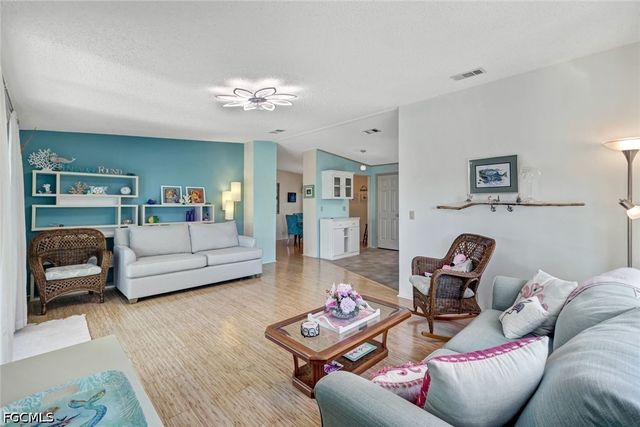 19682 Eagle Trace CT, North Fort Myers, FL 33903