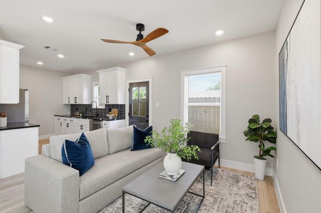 4723 Mallow Street, Houston, TX 77033