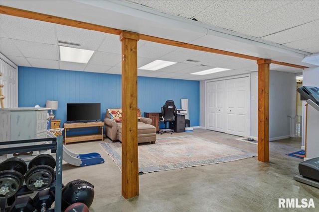 40 Foresters Lane, Springfield, IL 62704