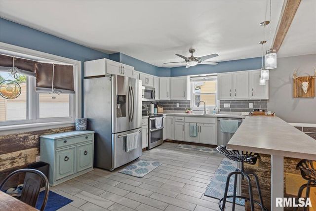 40 Foresters Lane, Springfield, IL 62704