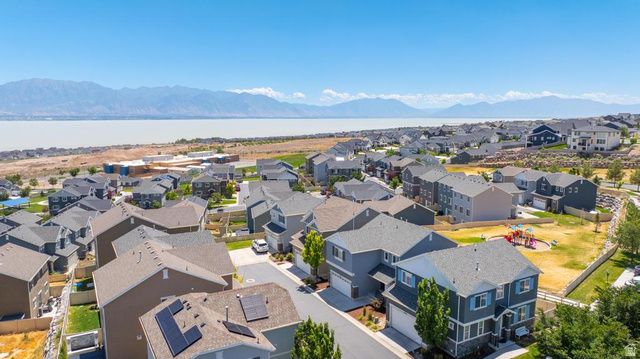 3024 S WILLOW CREEK DR, Saratoga Springs, UT 84045