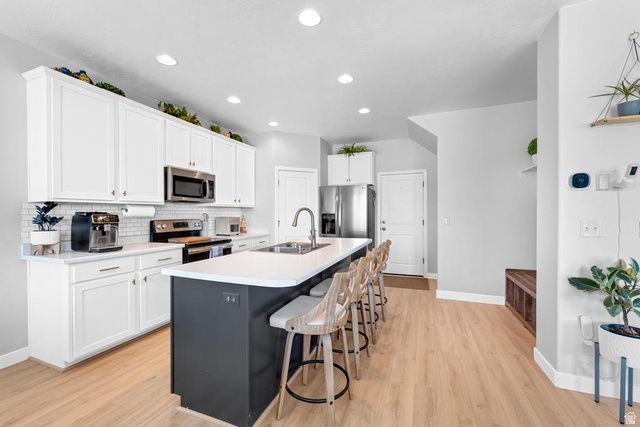 3024 S WILLOW CREEK DR, Saratoga Springs, UT 84045