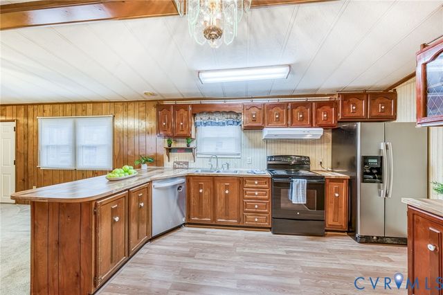 17106 S Swift Bluff Ct, South Chesterfield, VA 23834