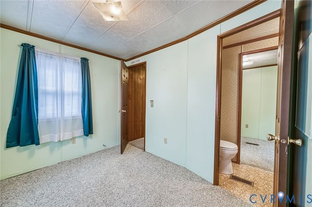 17106 S Swift Bluff Ct, South Chesterfield, VA 23834