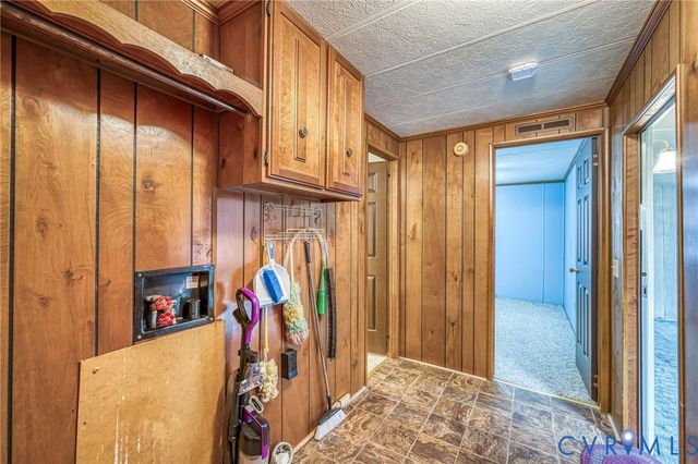 17106 S Swift Bluff Ct, South Chesterfield, VA 23834