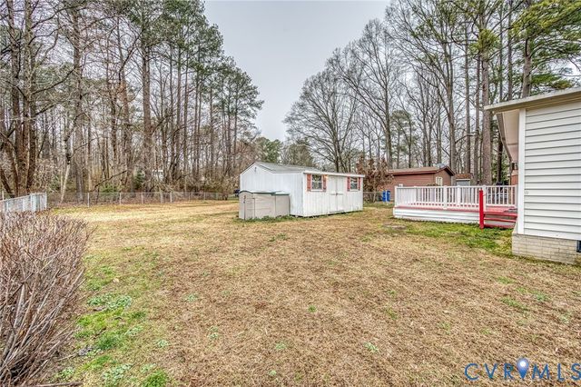 17106 S Swift Bluff Ct, South Chesterfield, VA 23834