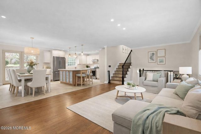 34 Southview Terrace, Middletown, NJ 07748