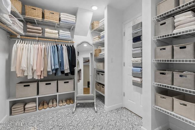 34 Southview Terrace, Middletown, NJ 07748