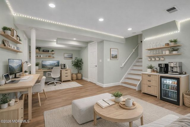 34 Southview Terrace, Middletown, NJ 07748