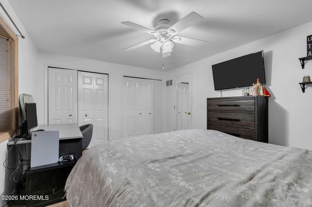 34 Southview Terrace, Middletown, NJ 07748