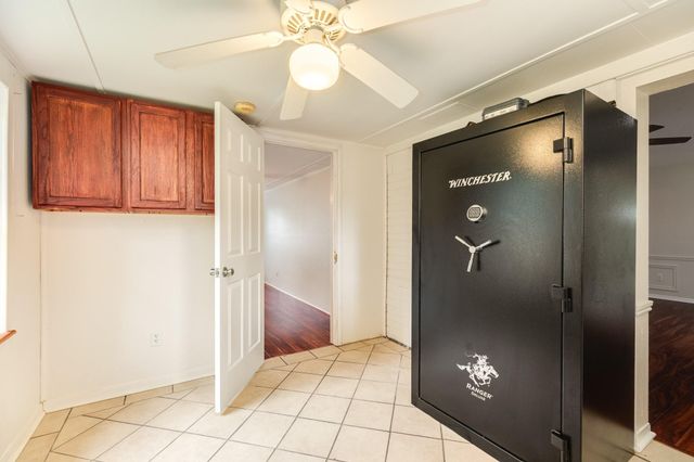 105 Sugar Cane Trace, Lake Jackson, TX 77566