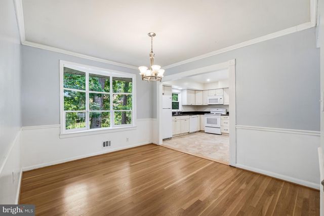 9017 SAINT ANDREWS PL, College Park, MD 20740