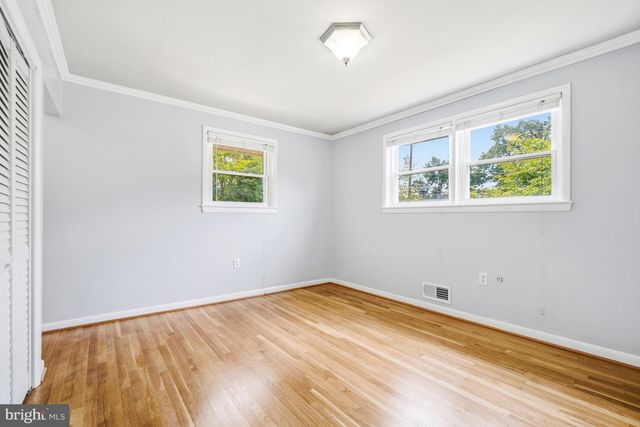 9017 SAINT ANDREWS PL, College Park, MD 20740