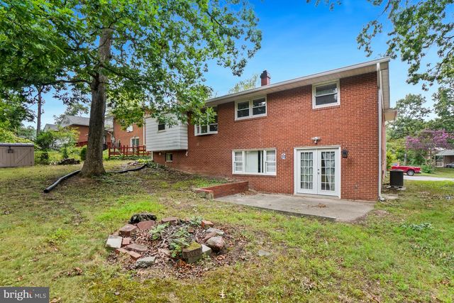 9017 SAINT ANDREWS PL, College Park, MD 20740