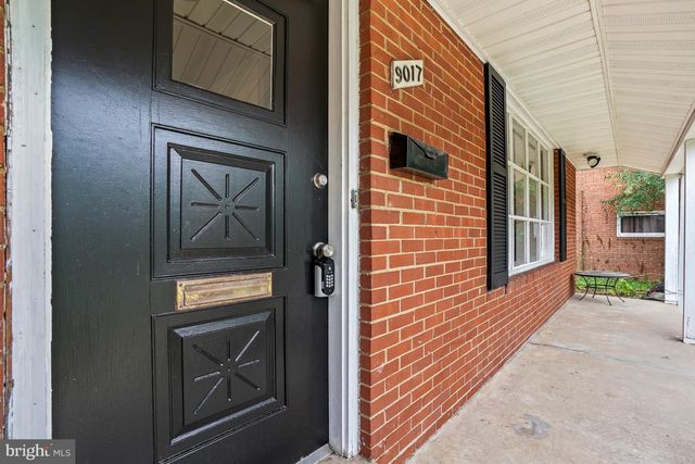 9017 SAINT ANDREWS PL, College Park, MD 20740