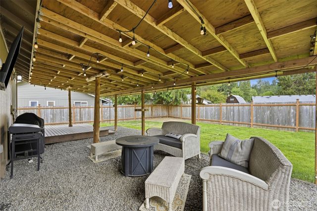 17019 120th Place NE, Arlington, WA 98223