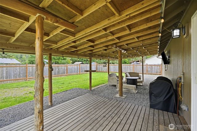 17019 120th Place NE, Arlington, WA 98223