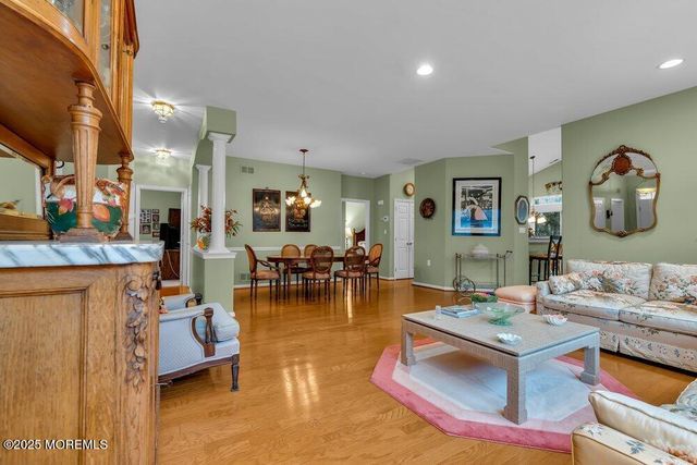 54 Drayton Road, Manchester, NJ 08759