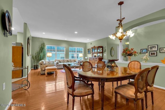 54 Drayton Road, Manchester, NJ 08759