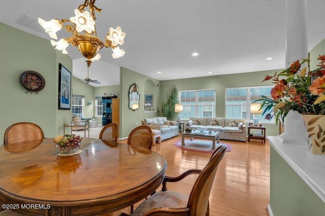 54 Drayton Road, Manchester, NJ 08759