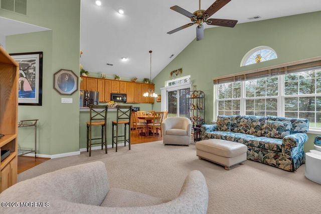 54 Drayton Road, Manchester, NJ 08759