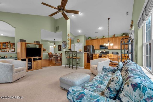 54 Drayton Road, Manchester, NJ 08759