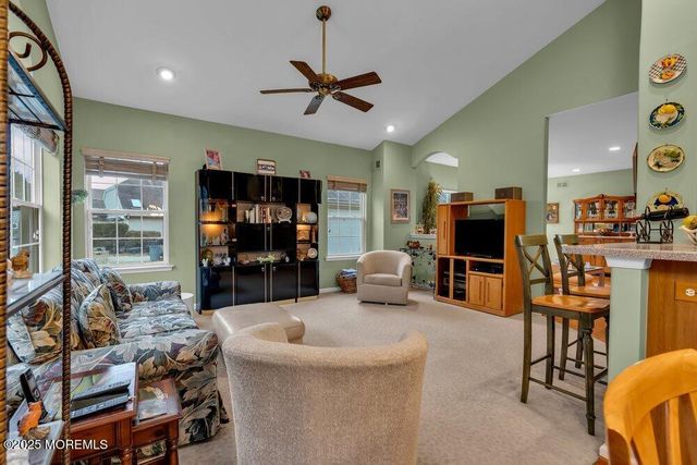 54 Drayton Road, Manchester, NJ 08759