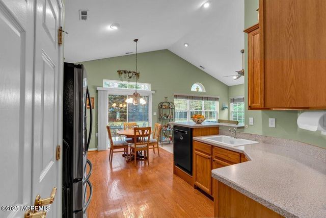 54 Drayton Road, Manchester, NJ 08759