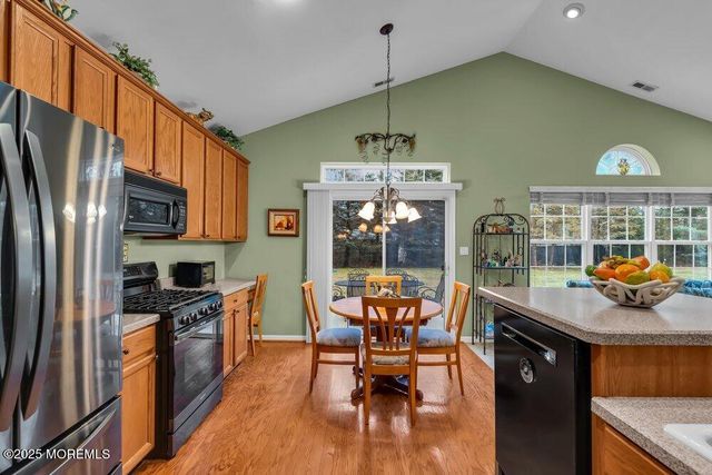 54 Drayton Road, Manchester, NJ 08759