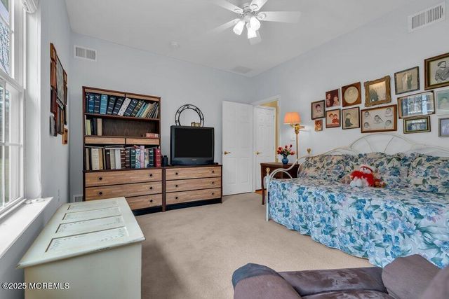 54 Drayton Road, Manchester, NJ 08759