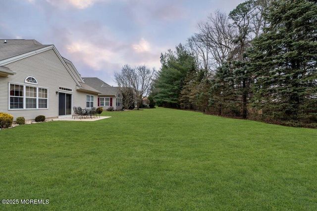 54 Drayton Road, Manchester, NJ 08759