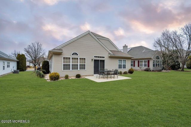 54 Drayton Road, Manchester, NJ 08759