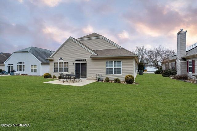 54 Drayton Road, Manchester, NJ 08759