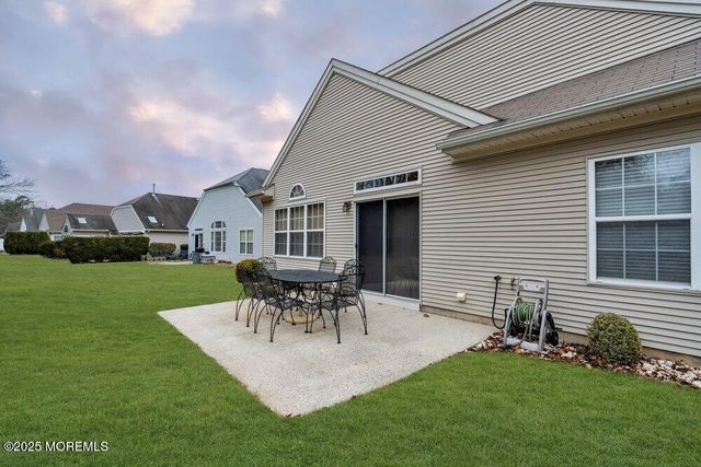 54 Drayton Road, Manchester, NJ 08759