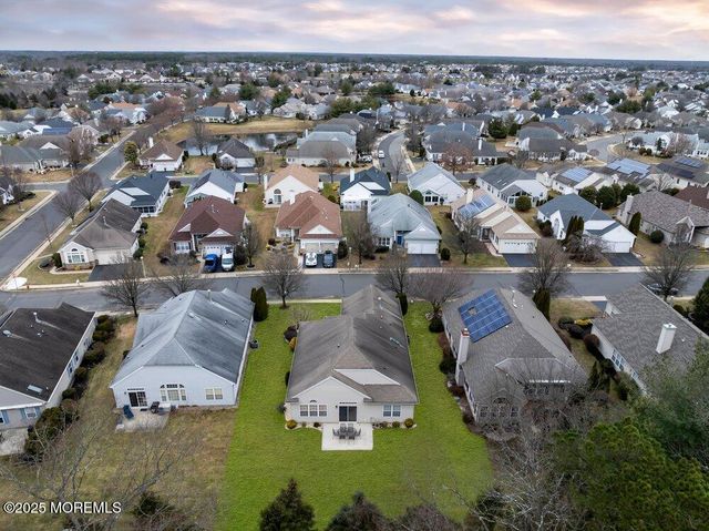 54 Drayton Road, Manchester, NJ 08759